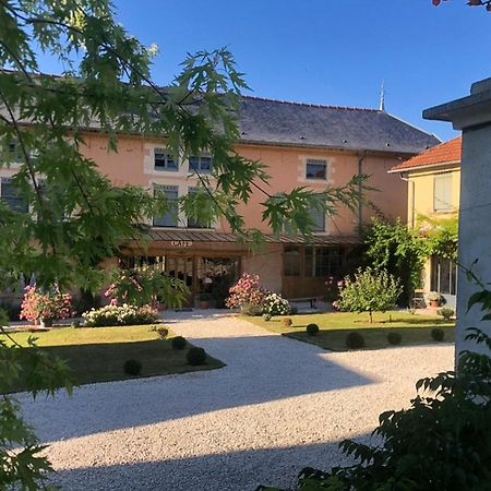 Domaine Hotel De France Cunfin Екстериор снимка