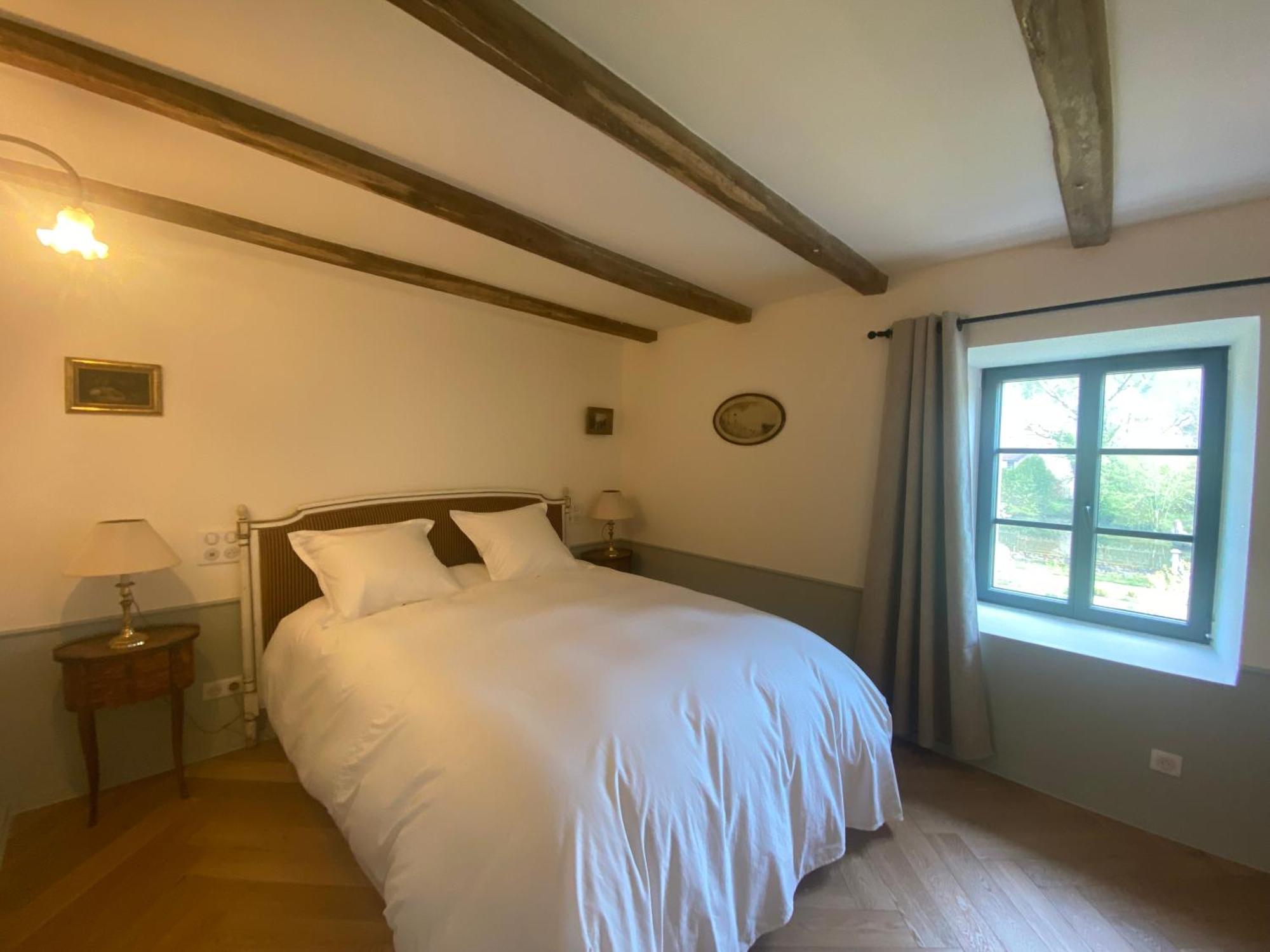 Domaine Hotel De France Cunfin Екстериор снимка